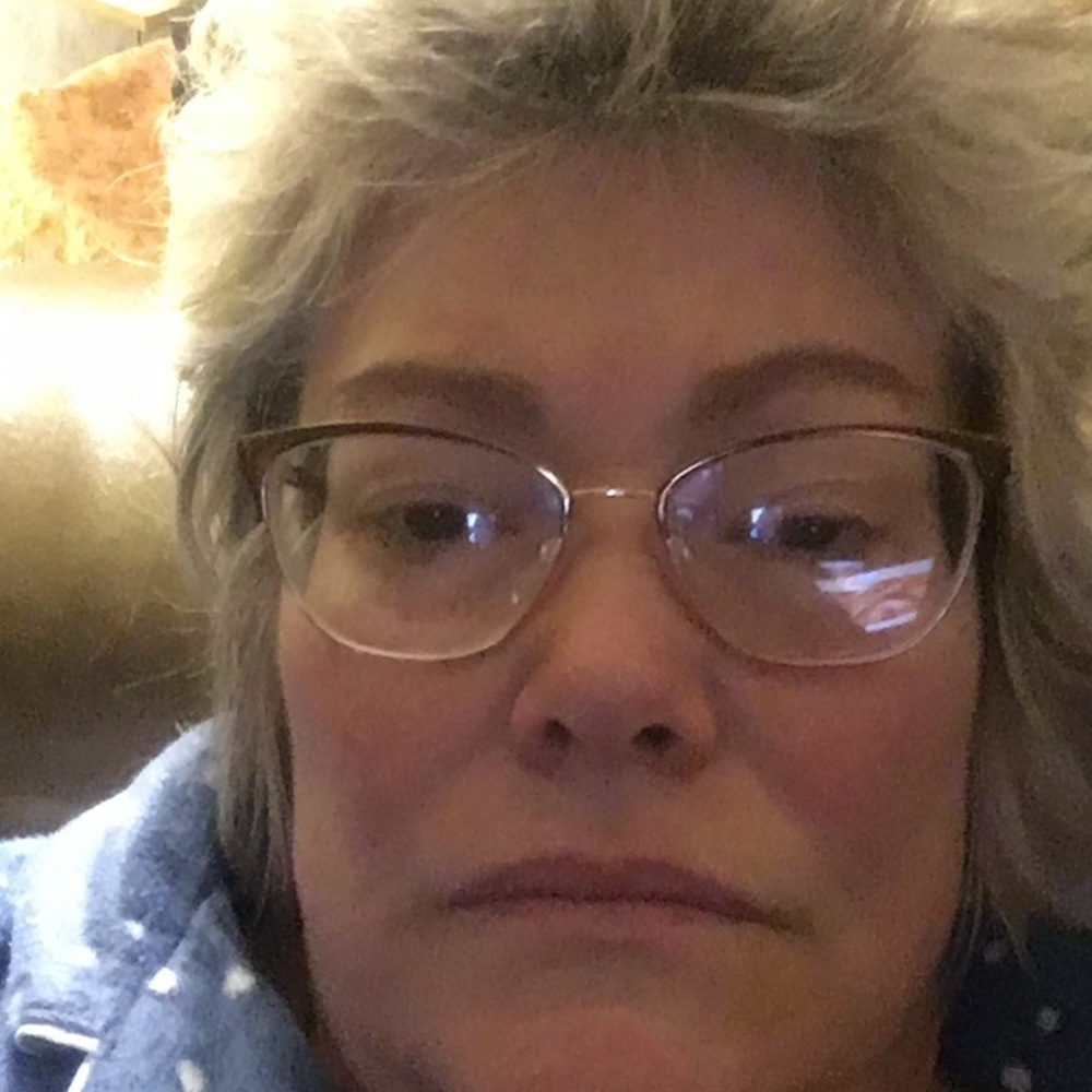 Meet your Posher, Lori
